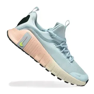 Nike নীল গোলাপি খোদাই করা বিভক্ত মধ্য সোল বুনা উপর লাইফস্টাইল স্নিকার