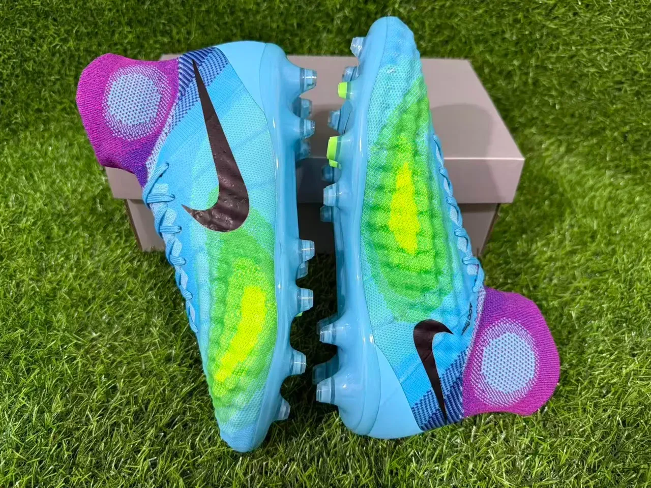 Nike Azul e Roxo Sock-Fit Knit Upper Translucente TPU Cage Firm-Ground Sapatos de Futebol 2
