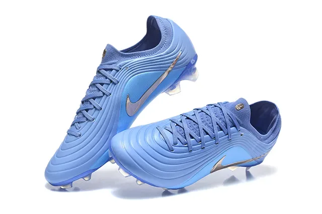 Nike أزرق فضي أعلى مصنع مع أضلاع Swoosh ميتاليك أحذية كرة قدم للأرضية الصلبة 2