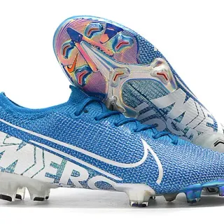 Nike নীল সাদা লো-কাট সক-ফিট বুট ইরিডিসেন্ট হোলোগ্রাফিক হিল কাউন্টার ফার্ম-গ্রাউন্ড সকার জুতা