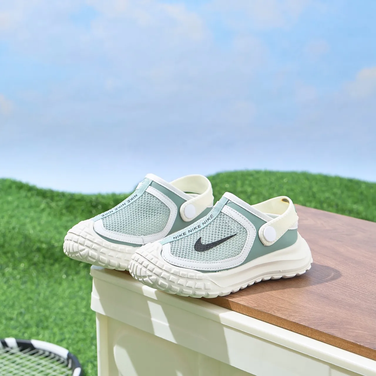 Nike Blue White Mesh Upper Hook-and-Loop Strap Casual Sandals 13