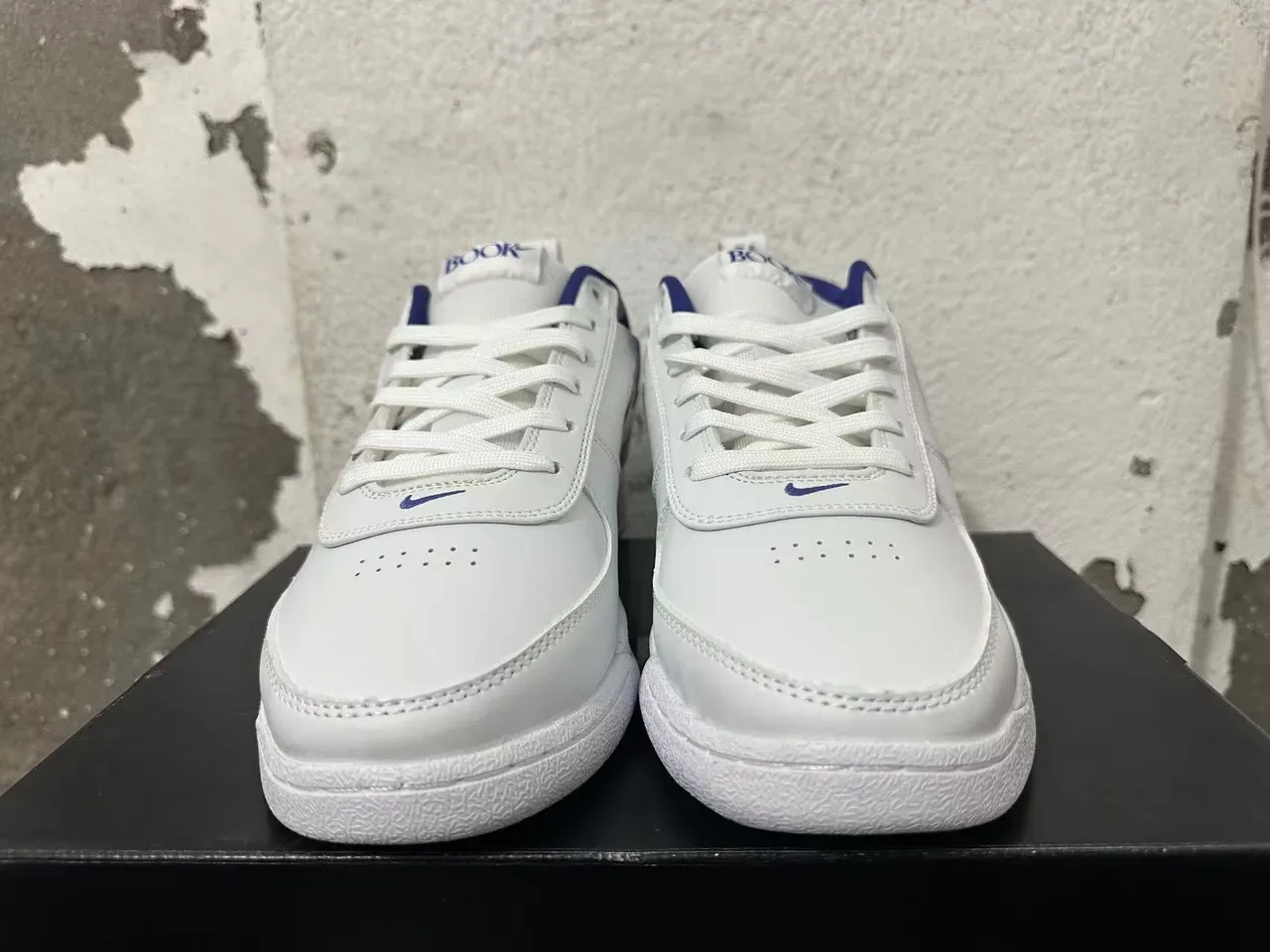 Nike Booker White Purple Textile-and-Leather Upper Glossy Heel Counter Lifestyle Sneakers 4