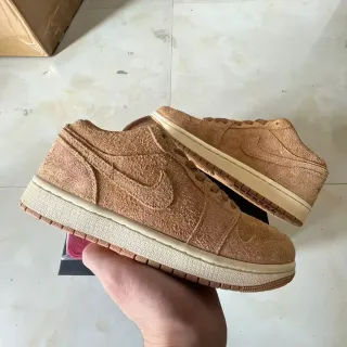Nike Brown Beige Suede Upper Monochromatic Tan Lifestyle Sneakers