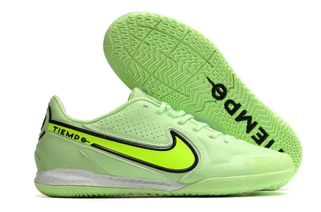 Nike brun noir métallique rose-or supérieur contre-talon chaussures de football intérieur 21