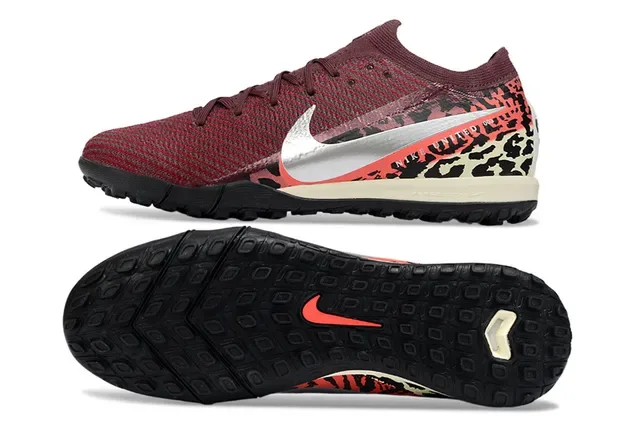 Nike Sapatos de futebol turf bordeaux multicolor com upper de knit e overlay de impressão de leopardo 5