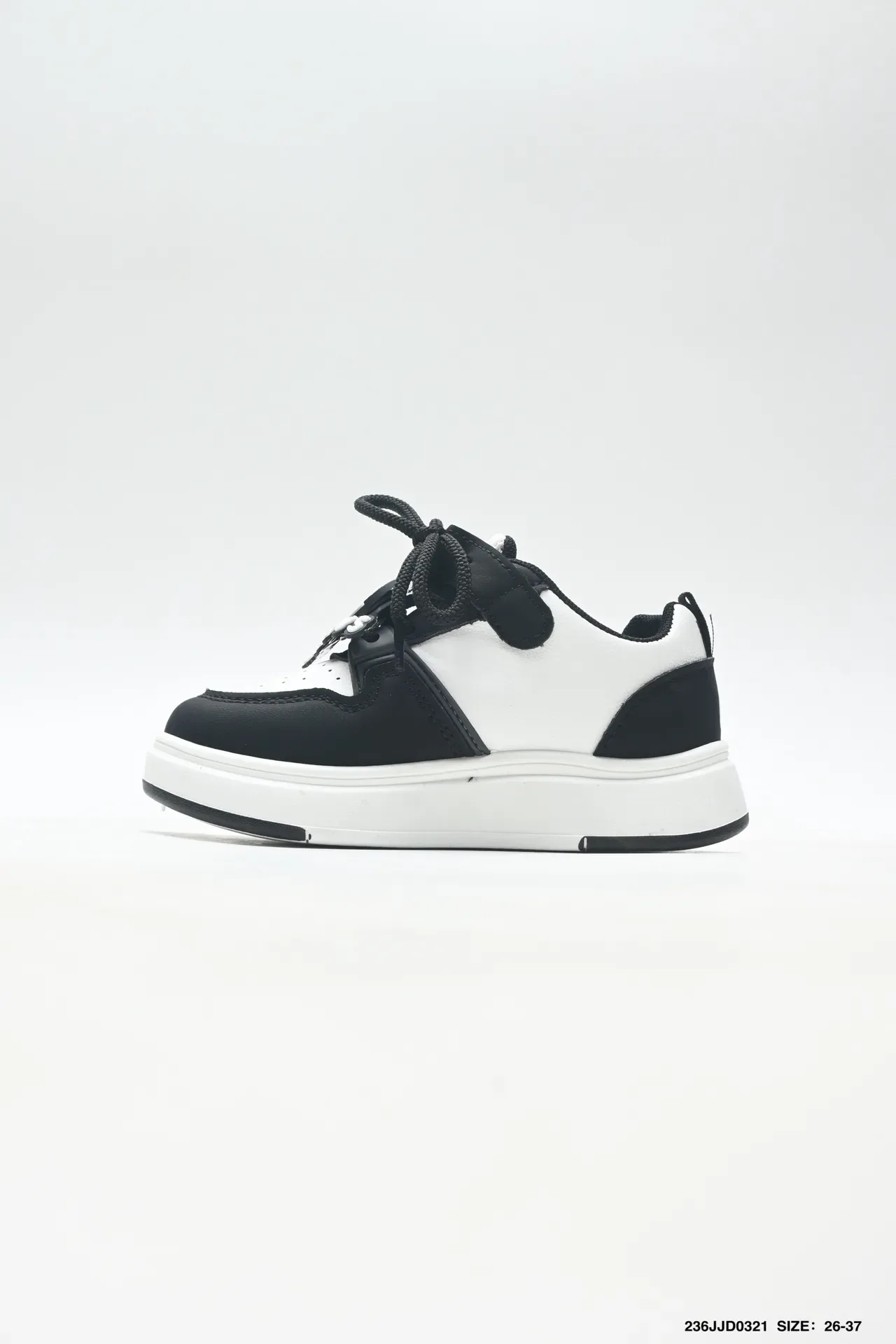 Nike Burgundy White Hybrid Lace-and-Strap Closure Cartoon Character Charm Embellishments Sneakers 18