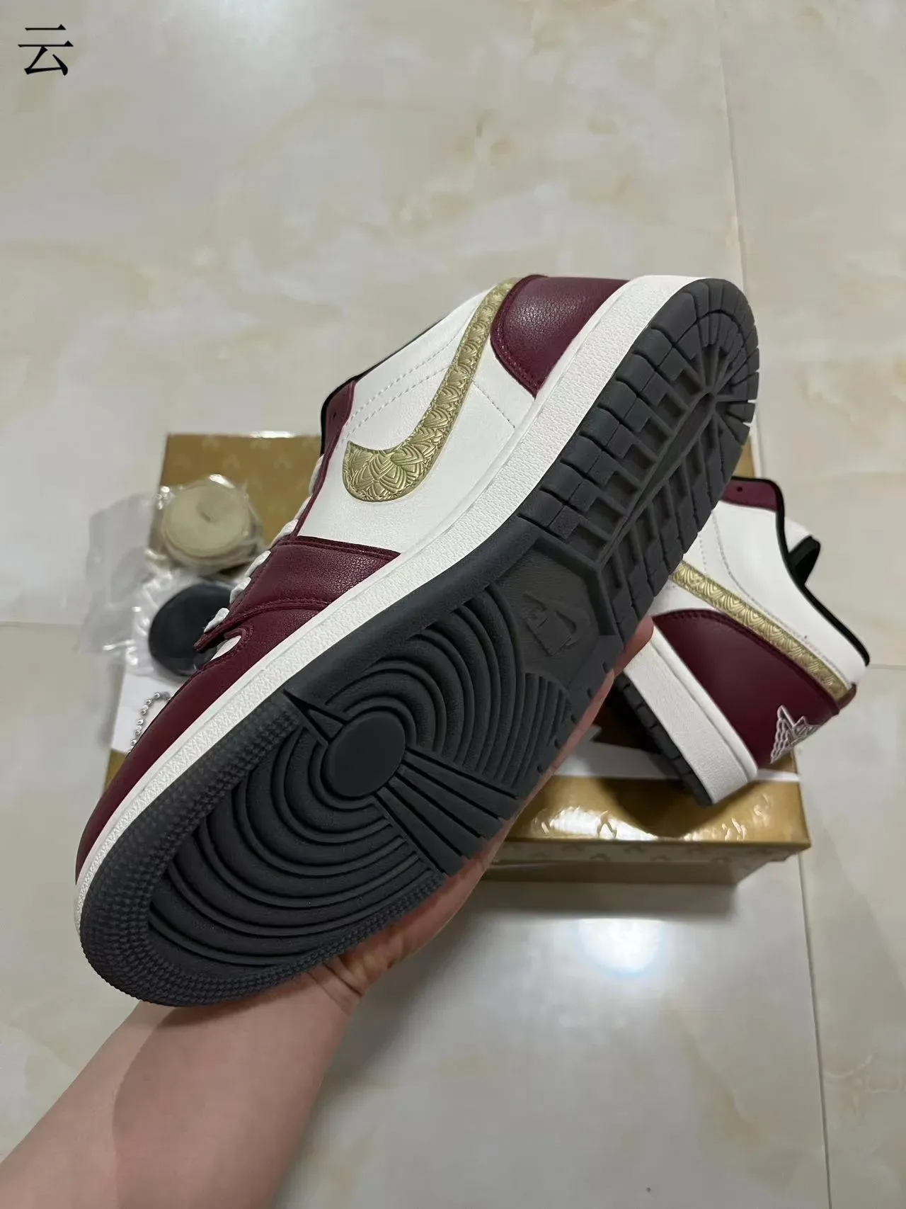 Nike Burgundy White Low-Top Silhouette Leather Upper Lifestyle Sneakers 8