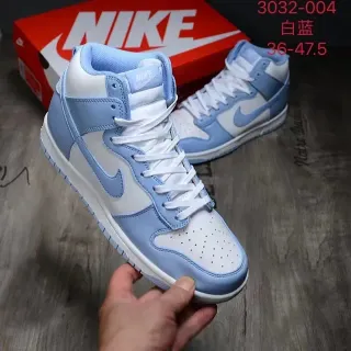 Nike Dunk High সাদা এবং হালকা নীল লাইফস্টাইল স্নিকার