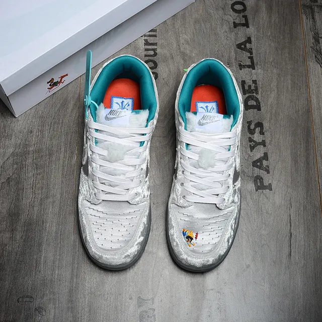 Nike Dunk Low gris bleu avec dessus texturé en velours accent teal doublure chaussures de skateboard 2