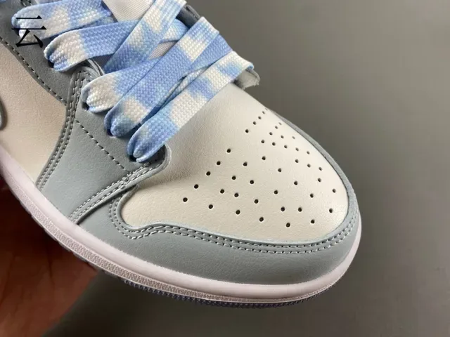 Nike Dunk Low Light Blue and Cream Lifestyle Sneakers 2
