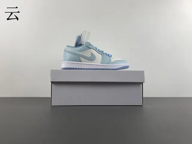 Nike Dunk Low Light Blue and Cream Lifestyle Sneakers 15