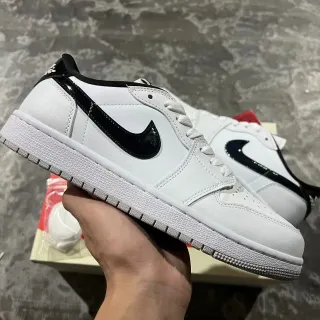 Nike Dunk Low White Black Lifestyle Sneakers