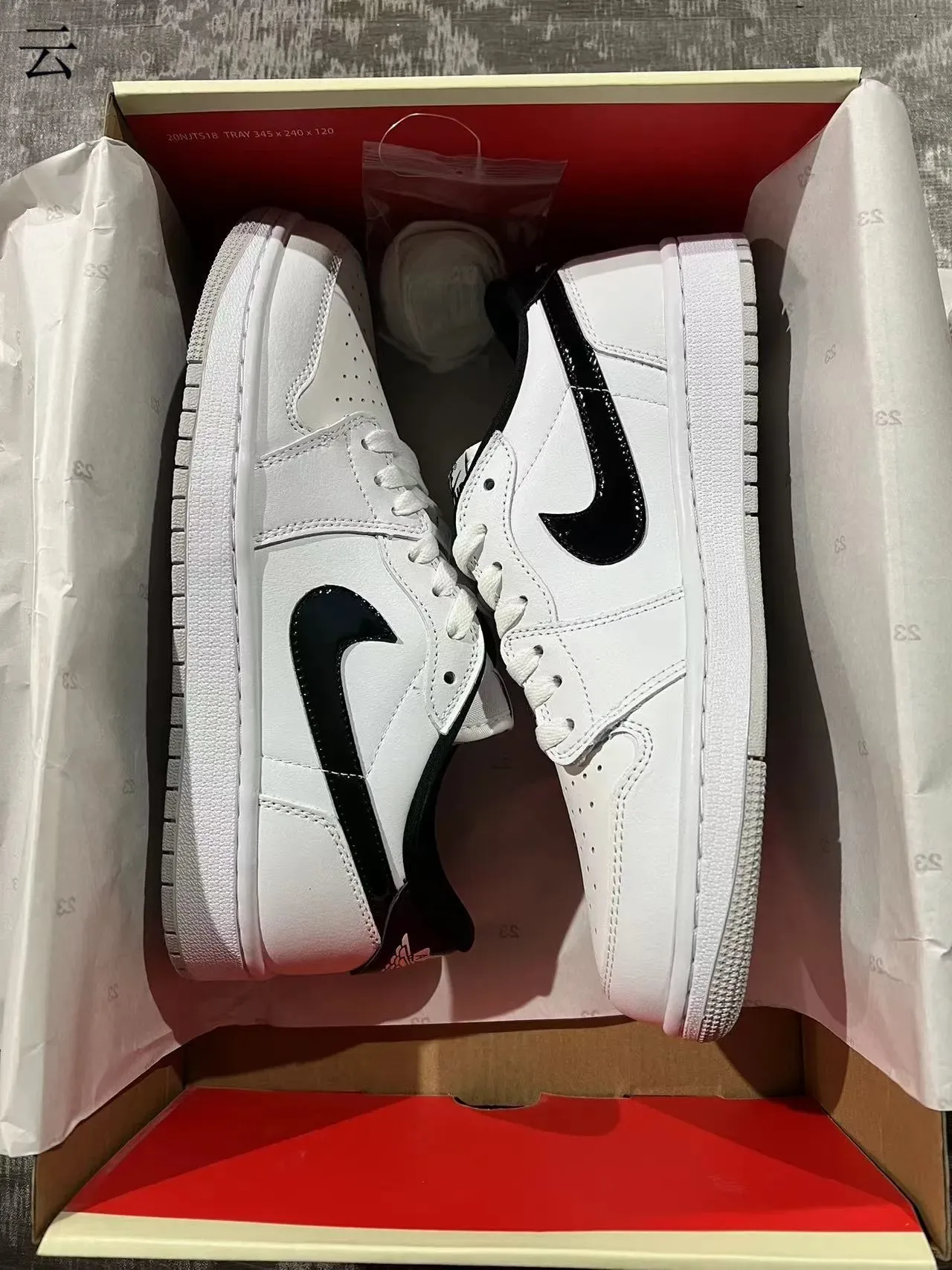 Nike Dunk Low White Black Tênis Lifestyle 9