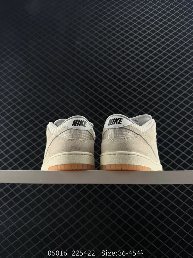 Nike Dunk SB Low Chaussures De Skateboard En Daim Beige Marron Avec Langue Rembourrée 4