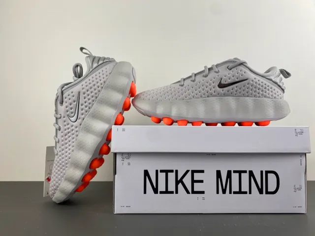 Nike Gray Black Perforated Knit Upper Sculpted Wavy Midsole Lifestyle Sneakers 13