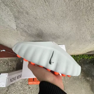 Nike Gray Orange Sculpted Wavy Midsole Pod Outsole Sneakers