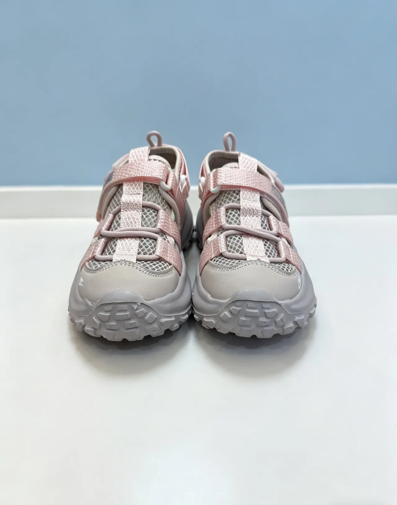 Nike Gris Rose Épaisse Plateforme Semelle Multi-Bandes Velcro Fermeture Sandales Casual 8