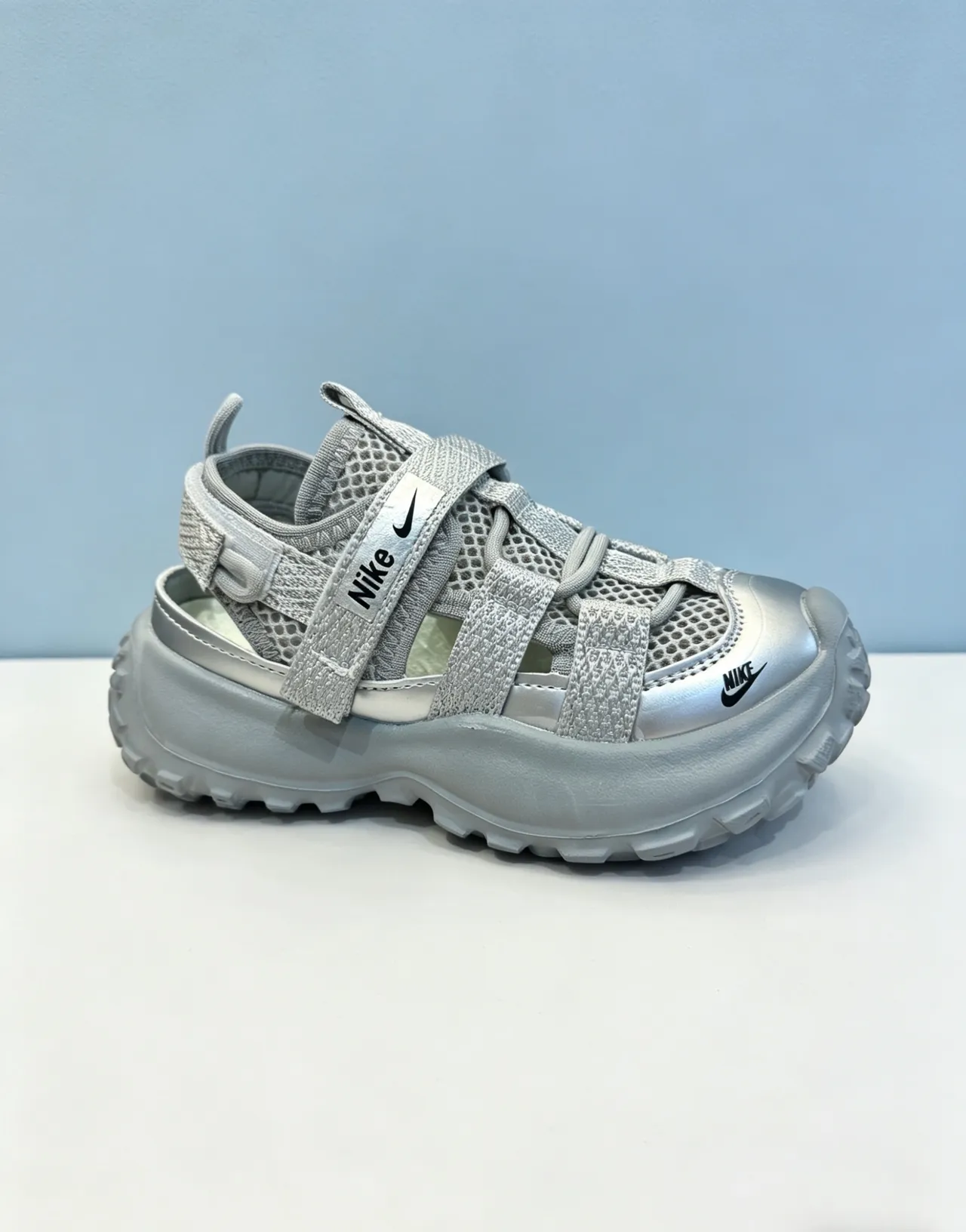 Nike Gris Rose Épaisse Plateforme Semelle Multi-Bandes Velcro Fermeture Sandales Casual 19