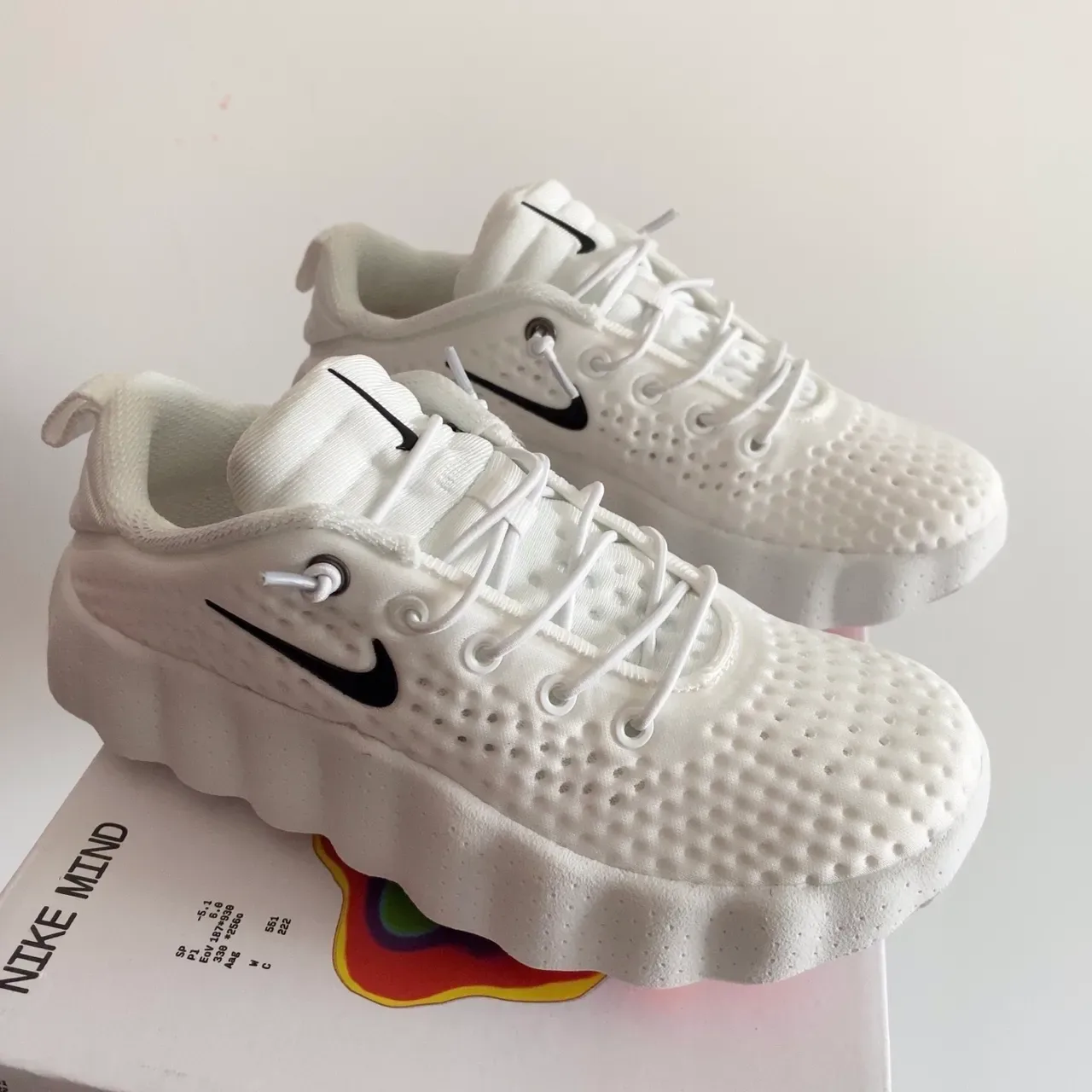 Nike Gray White Perforated Knit Upper Sculpted Wavy Midsole Lifestyle Sneakers 13