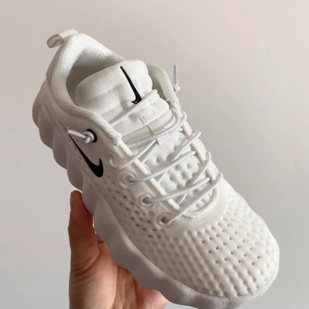 Nike Gray White Perforated Knit Upper Sculpted Wavy Midsole Lifestyle Sneakers 16
