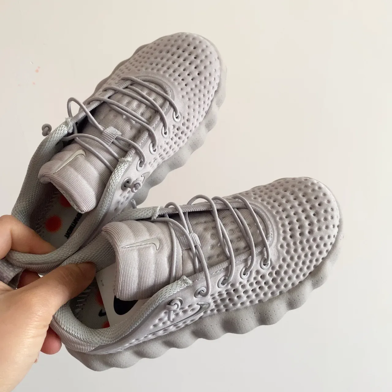 Nike Gray White Perforated Knit Upper Sculpted Wavy Midsole Lifestyle Sneakers 23