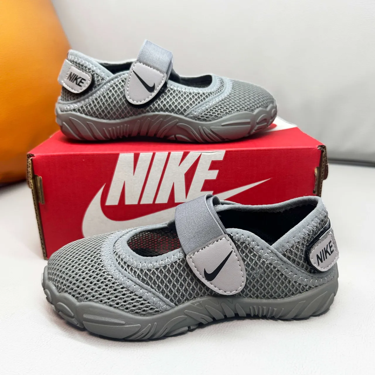Nike Verde Preto Malha Superior Tirante Velcro Único Mary Jane Sapatos 21