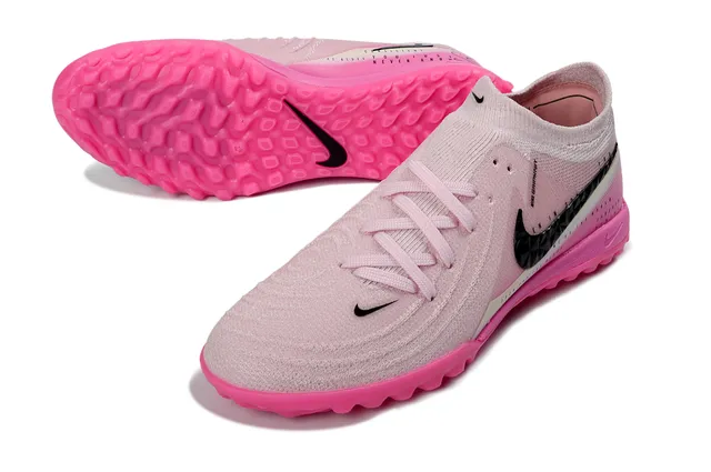 Nike Gripknit Turf Chaussures de football roses et noires en tricot pour pelouse artificielle 4