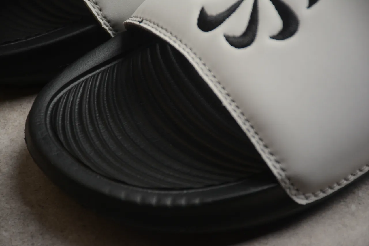 Nike Kawa Slide White Black Orange Slippers 7