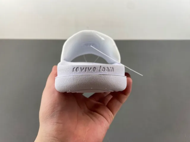 Nike Kobe Slide White Textured Strap Slipper 2