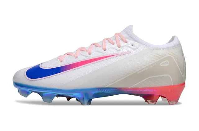 耐克 Mercurial Vapor 硬地足球鞋 6