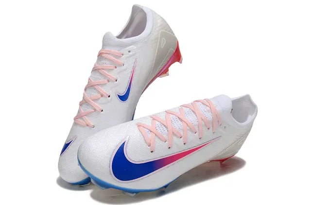 耐克 Mercurial Vapor 硬地足球鞋 7