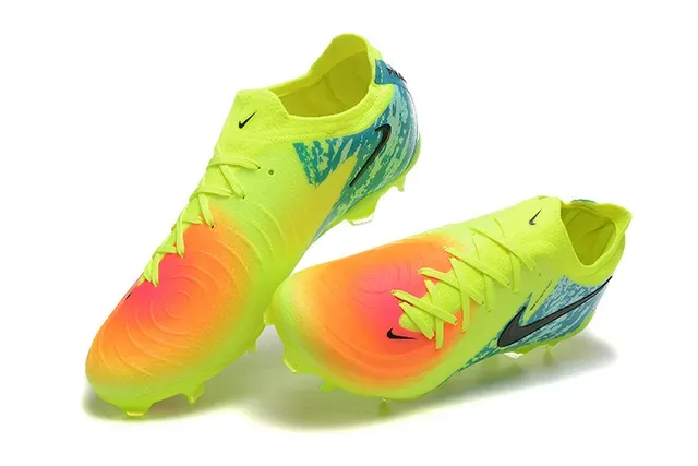 Nike Mercurial Vapor Jaune Bleu Chaussures de football Low-Cut Upper synthétique Sol ferme 3