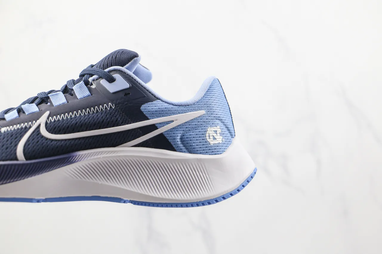Nike Navy Blue Engineered Mesh Upper White Swoosh Overlay Running Shoes 7