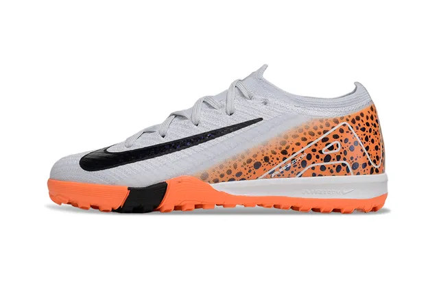 Nike Zapatos de fútbol turf con parte superior de tejido naranja gris y cordones asimétricos 8