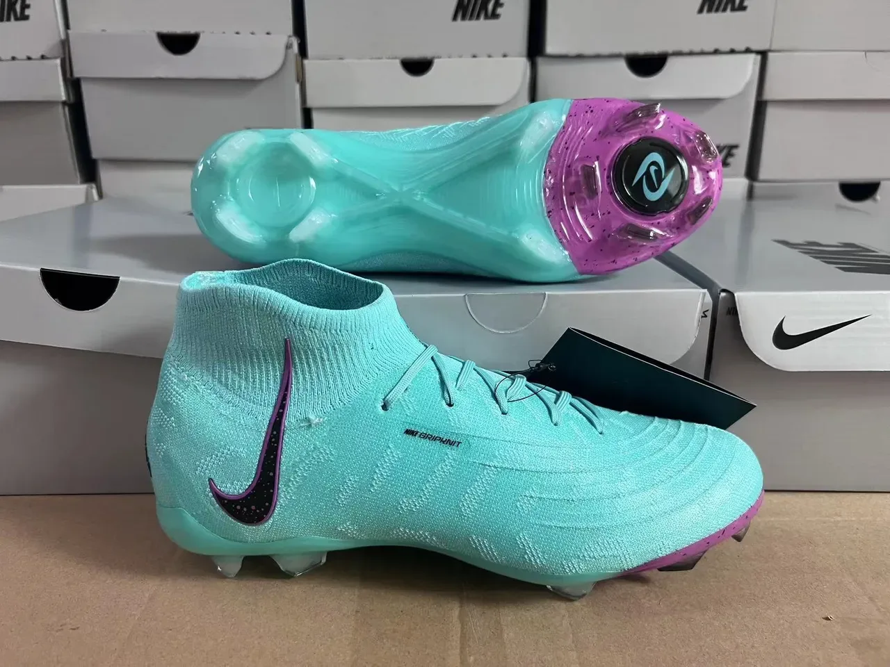 Nike Phantom GT Chaussures de football bleu violet haute coupe ajustement chaussette Flyknit construction sol ferme 13