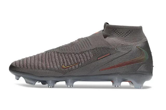 Nike Phantom GT Gray Red Knit Sock-Fit Upper Molded Studs Firm-Ground Soccer Shoes 7
