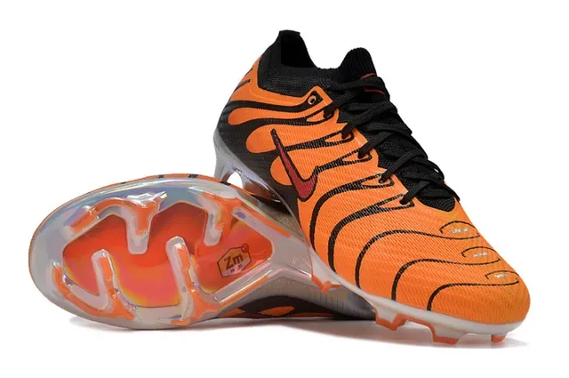 Nike Phantom GT Orange Flame Knit Firm-Ground Soccer Shoes 2