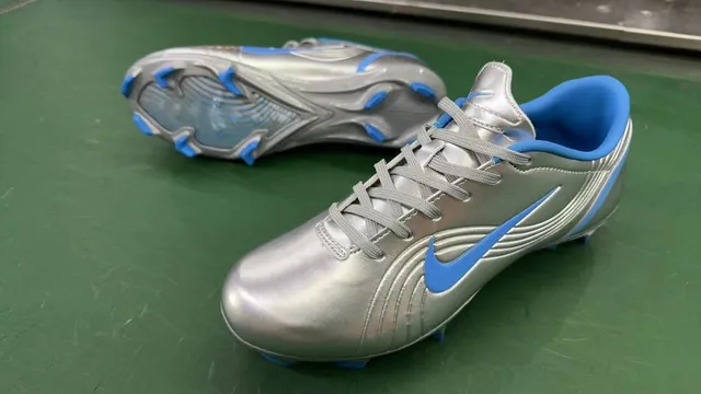 Nike Phantom GT Silver and Blue Firm-Ground Soccer Shoes 10