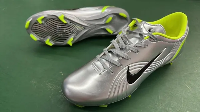Nike Phantom GT Silver and Blue Firm-Ground Soccer Shoes 13