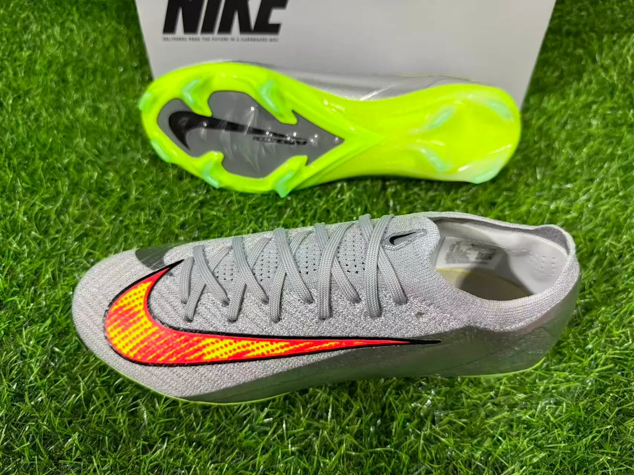 Nike Phantom GT Silver Green Knitted Upper Metallic Firm-Ground Soccer Shoes 11