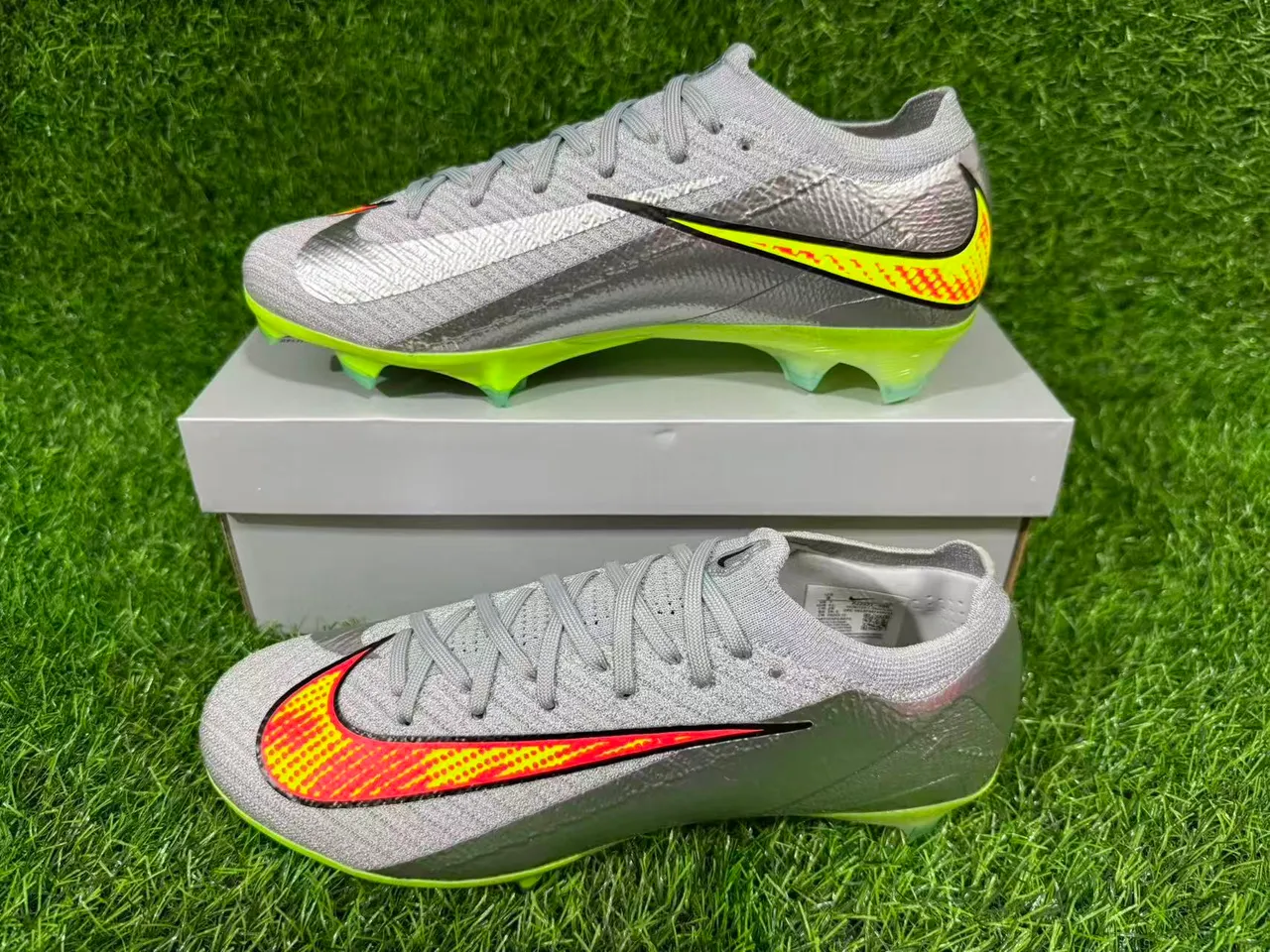 Nike Phantom GT Silver Green Knitted Upper Metallic Firm-Ground Soccer Shoes 13