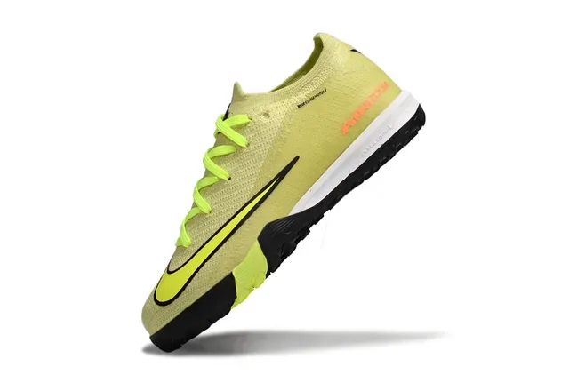 Nike Phantom GT أصفر أسود نسيج علوي درع منخفض قطع عشب أحذية كرة القدم 2