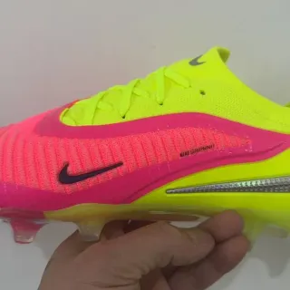 Nike Phantom GT Yellow Pink Knit Upper Ribbed Texture Firm-Ground Soccer Shoes