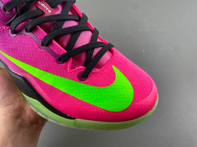 Nike Pink Green Low-Cut Knit Upper Asymmetrical Lacing Basketball Shoes 2