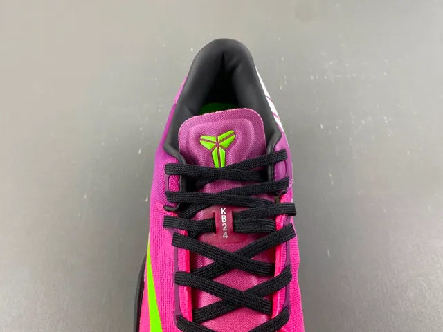 Nike Pink Green Low-Cut Knit Upper Asymmetrical Lacing Basketball Shoes 6