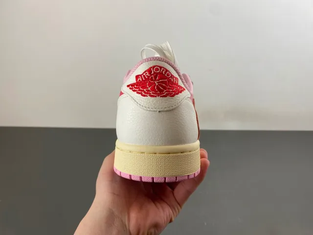 Nike Pink Red Laceless Slip-On Layered Leather Panels Lifestyle Sneakers 5