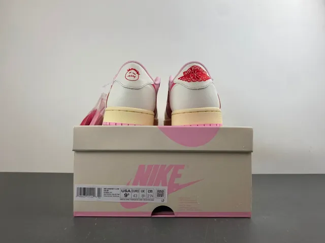 Nike Pink Red Laceless Slip-On Layered Leather Panels Lifestyle Sneakers 18