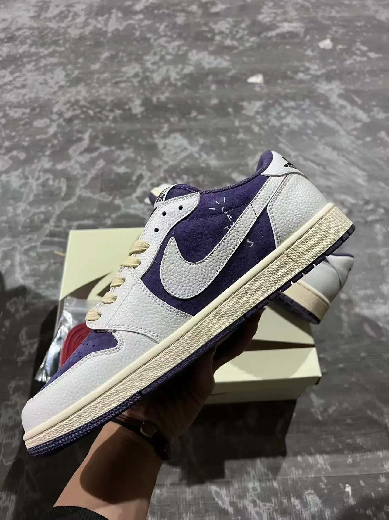 Nike Purple Beige Low-Top Silhouette Suede And Leather Paneling Lifestyle Sneakers 5