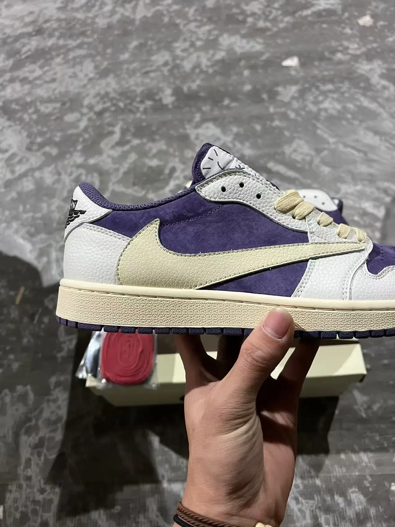 Nike Purple Beige Low-Top Silhouette Suede And Leather Paneling Lifestyle Sneakers 7