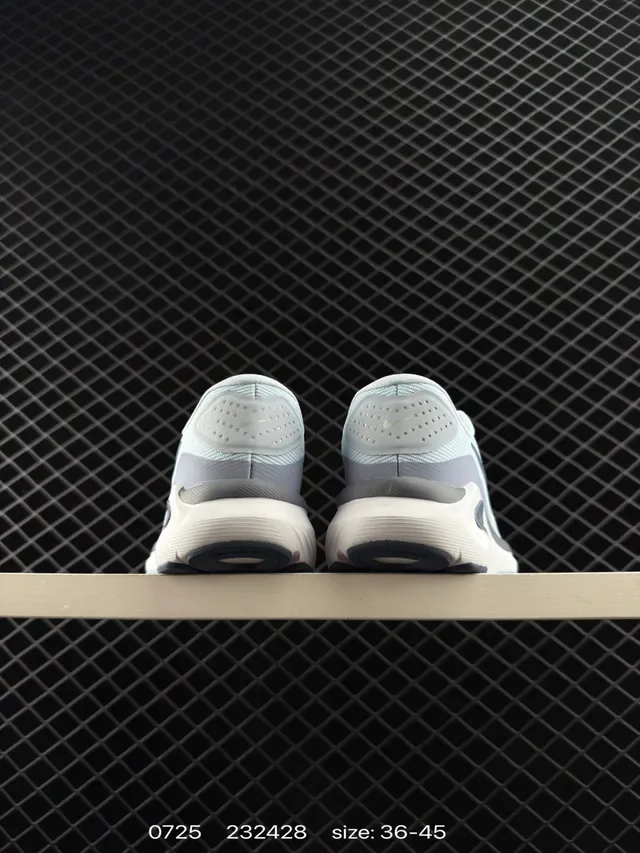 Nike ReactX Light Blue and Gray Lifestyle Sneakers 4